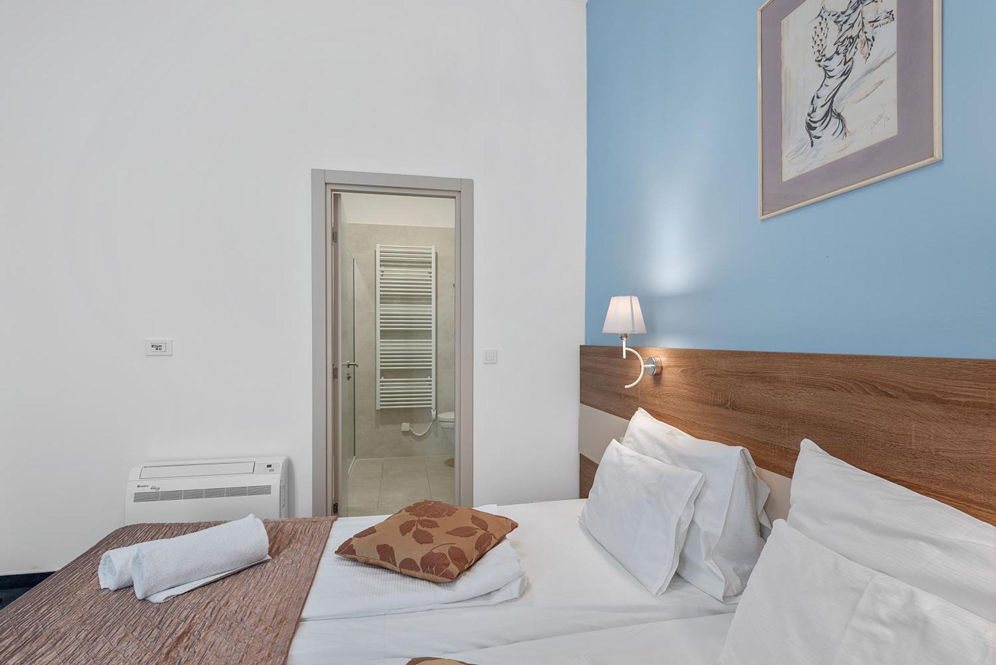 Boutique Hotel Mali Raj โอปาติยา ภายนอก รูปภาพ